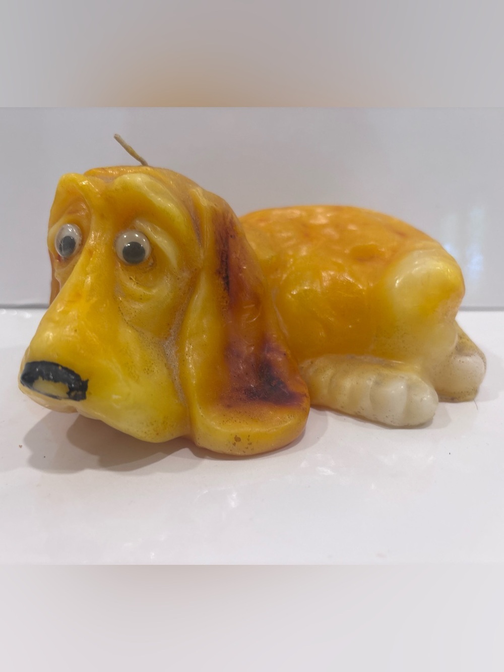 Vintage Made in USA Basset Hound Novelty Wax Candle with Googly Eyes – Unused